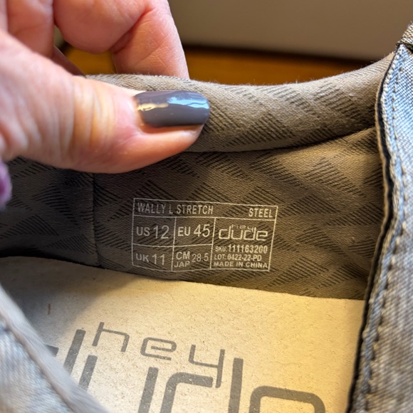 Hey Dude Men's Light Gray Loafers - Picture 4 of 4